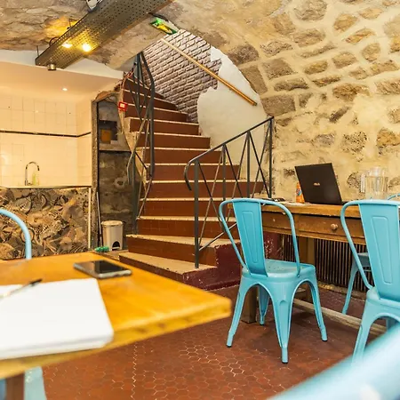 Auberge de jeunesse Young And Happy Latin Quarter By Hiphophostels