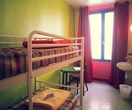 Young And Happy Latin Quarter By Hiphophostels Hostel Paryż