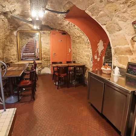 Auberge de jeunesse Young And Happy Latin Quarter By Hiphophostels *