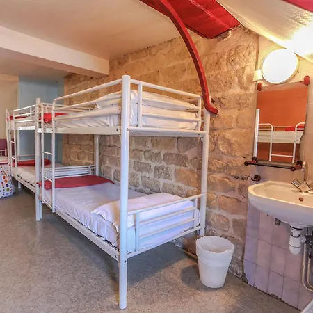 Auberge de jeunesse Young And Happy Latin Quarter By Hiphophostels *