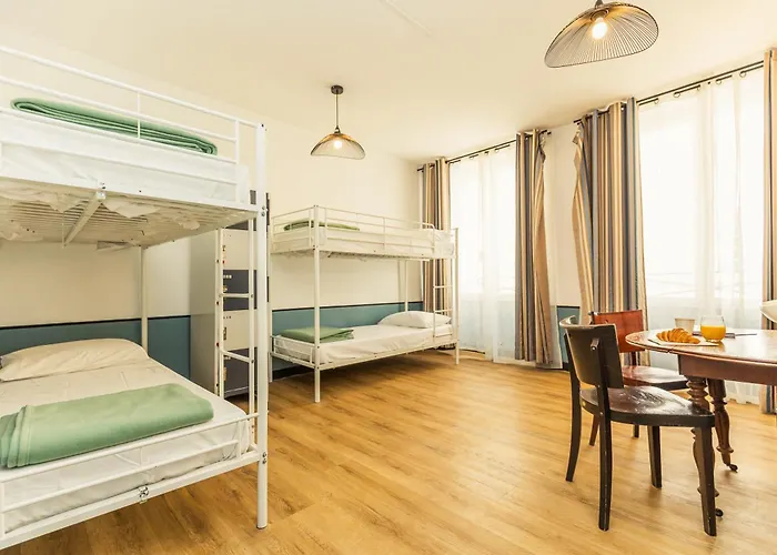 Young And Happy Latin Quarter By Hiphophostels * Parigi