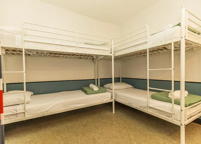 Ostello Young And Happy Latin Quarter By Hiphophostels *