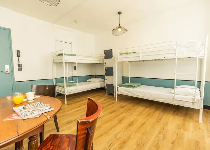 Young And Happy Latin Quarter By Hiphophostels