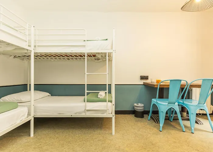 Young And Happy Latin Quarter By Hiphophostels * Parigi