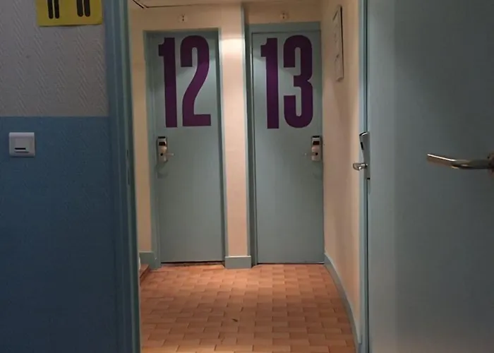 Young And Happy Latin Quarter By Hiphophostels * Parigi