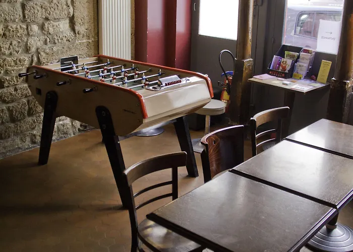 Young And Happy Latin Quarter By Hiphophostels Ostello Parigi