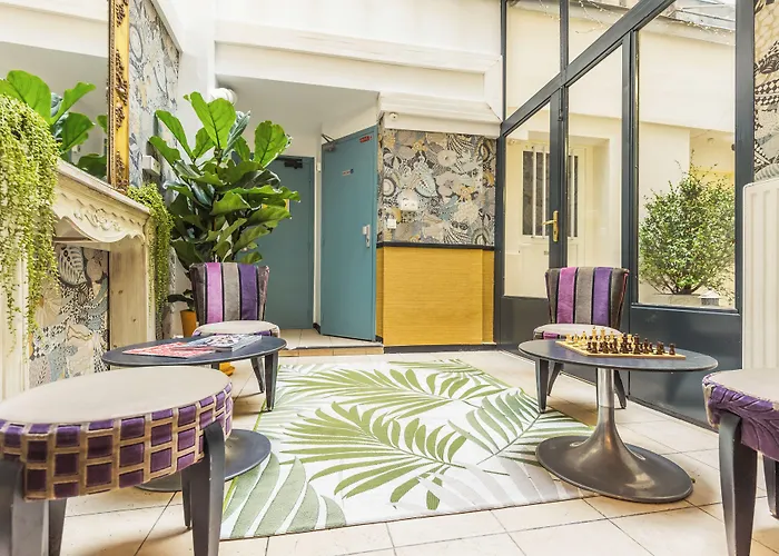 Young And Happy Latin Quarter By Hiphophostels Parigi