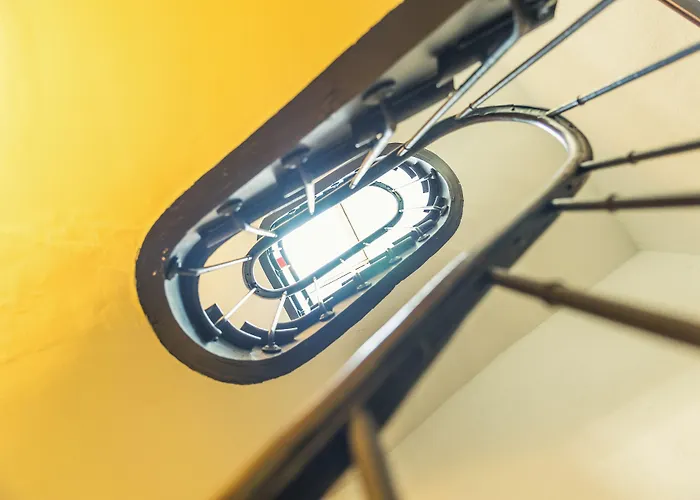 Ostello Young And Happy Latin Quarter By Hiphophostels *