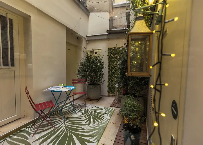 Young And Happy Latin Quarter By Hiphophostels * Parigi