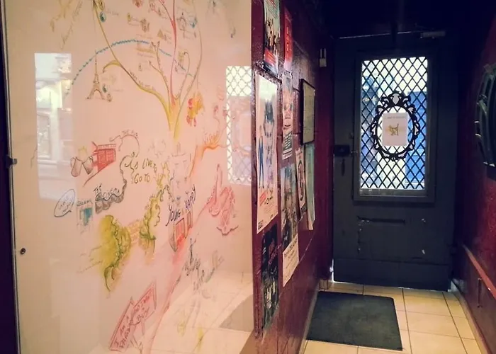 Young And Happy Latin Quarter By Hiphophostels * Parigi