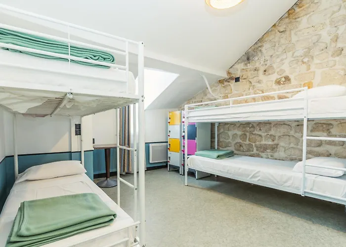 Young And Happy Latin Quarter By Hiphophostels * Paris