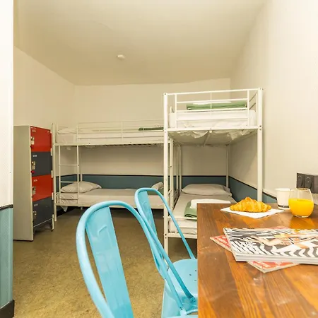 Hostal Young And Happy Latin Quarter By Hiphophostels París